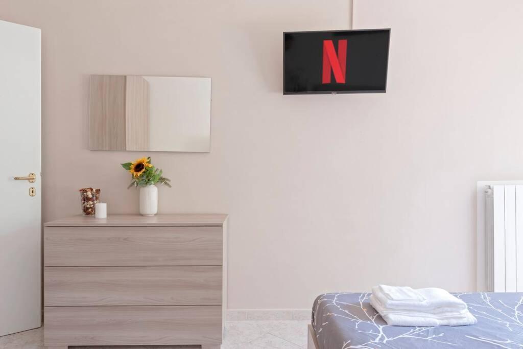 [FREE PARKING] Appartamento 5 STELLE elegante con suite Livorno Exterior foto