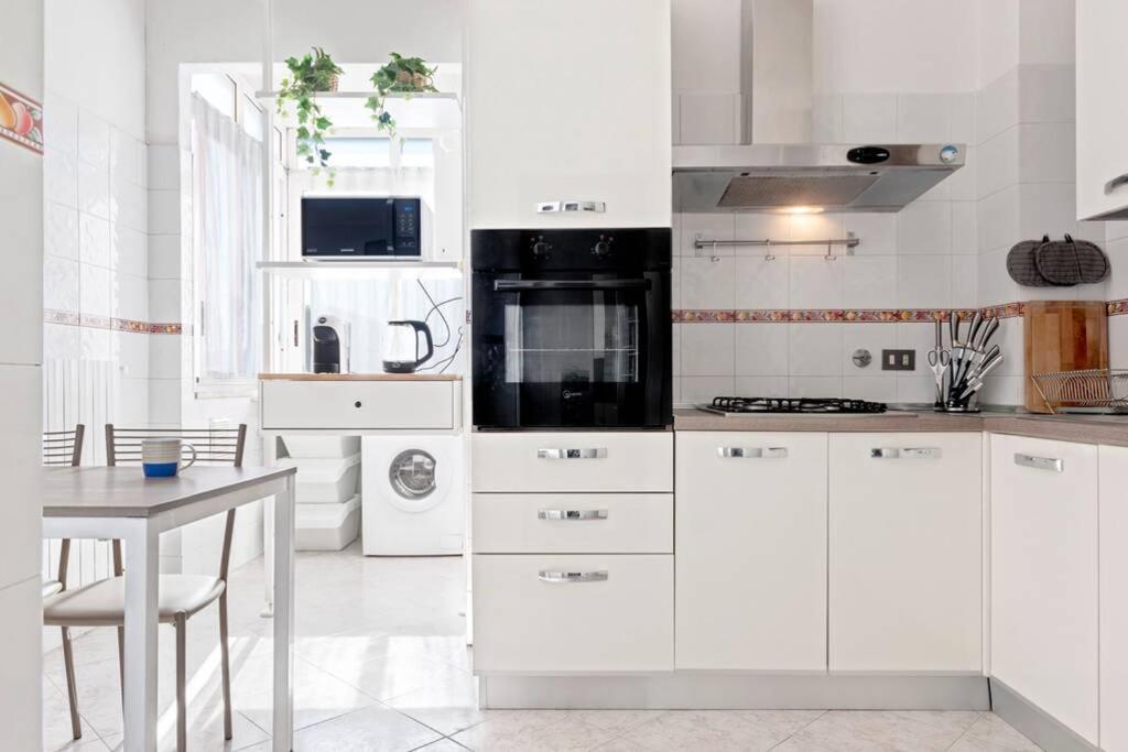 [FREE PARKING] Appartamento 5 STELLE elegante con suite Livorno Exterior foto