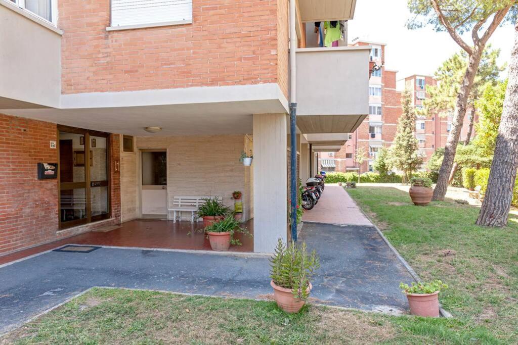 [FREE PARKING] Appartamento 5 STELLE elegante con suite Livorno Exterior foto