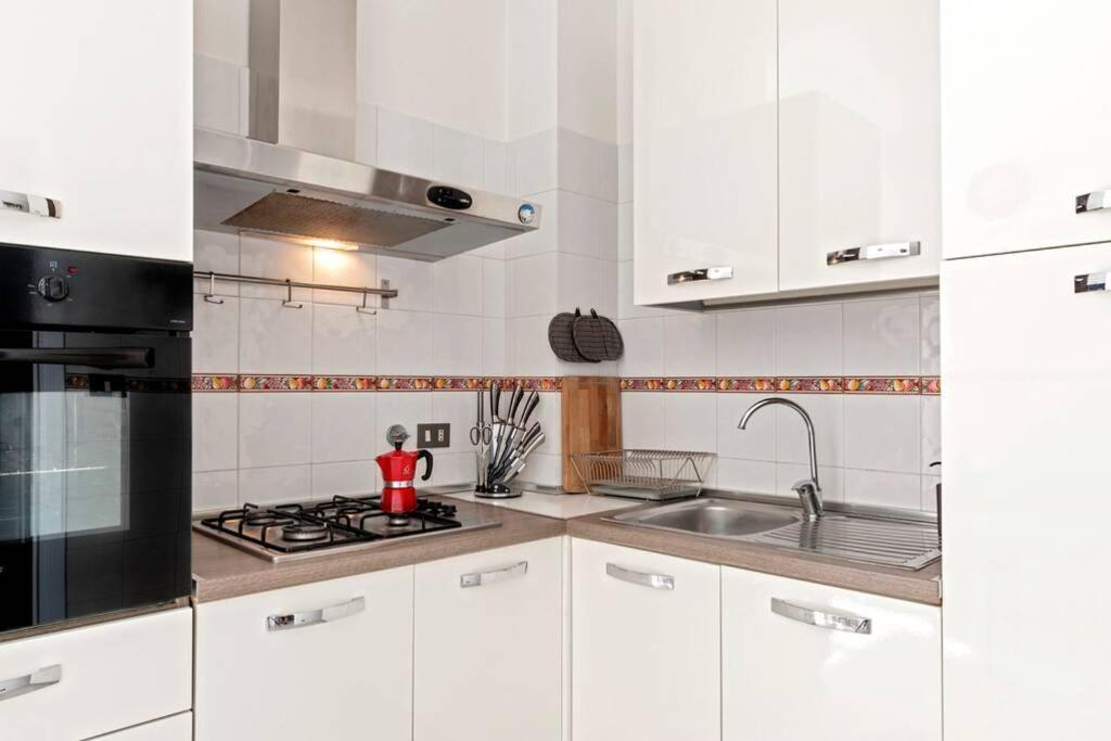 [FREE PARKING] Appartamento 5 STELLE elegante con suite Livorno Exterior foto